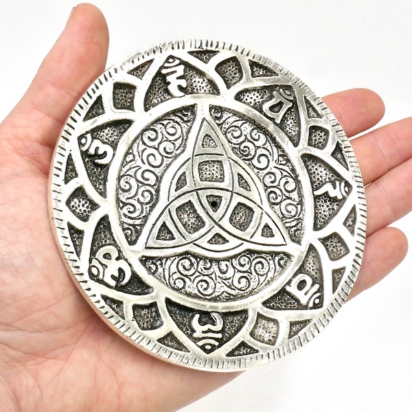 Round Metal Celtic Triquetra Chakra Incense Holder 11cm 3 IH F7